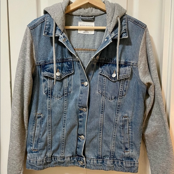 DENIM JACKET w/ HOODIE - Picture 3 of 4